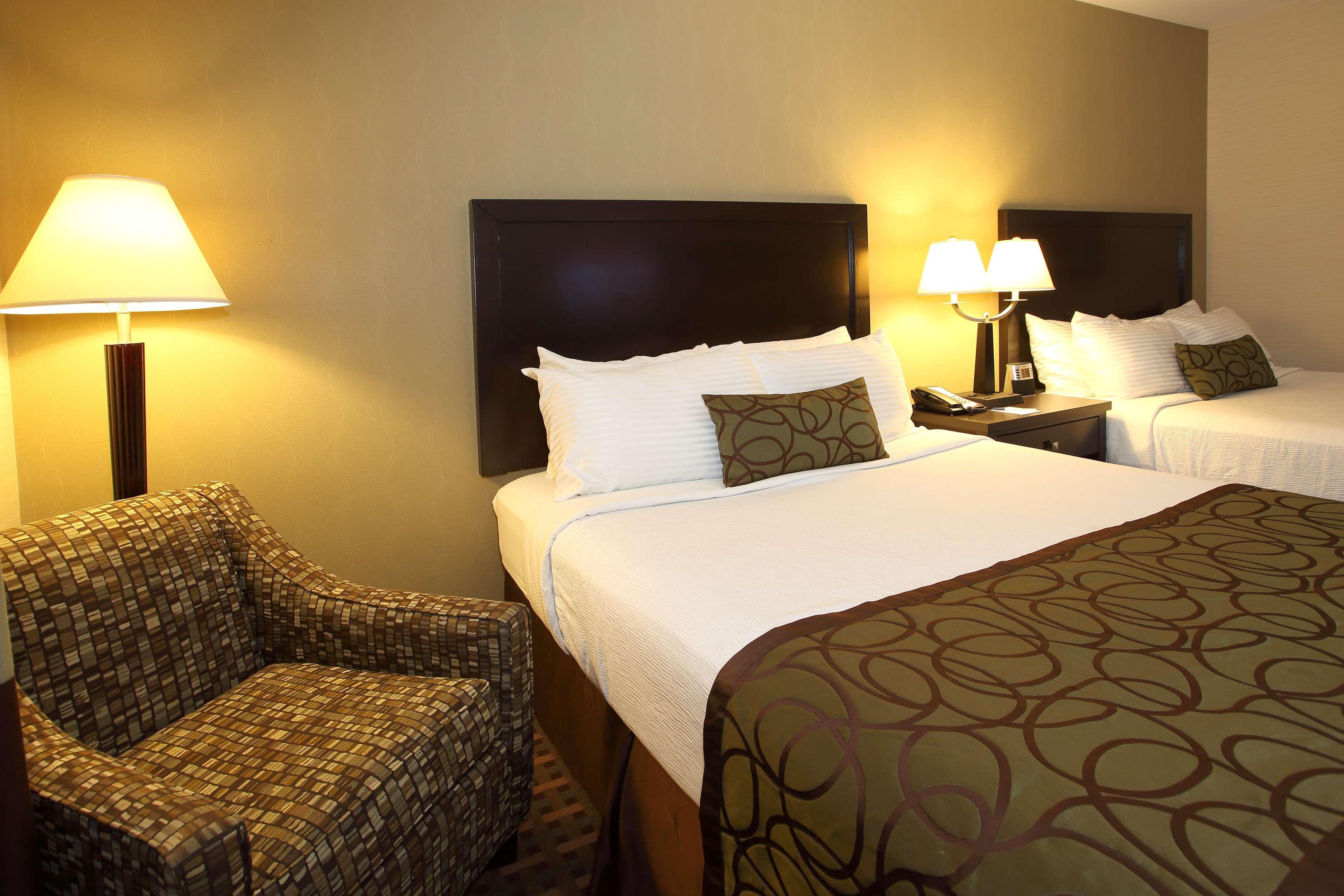 Best Western Pacific Inn Vernon Exterior photo