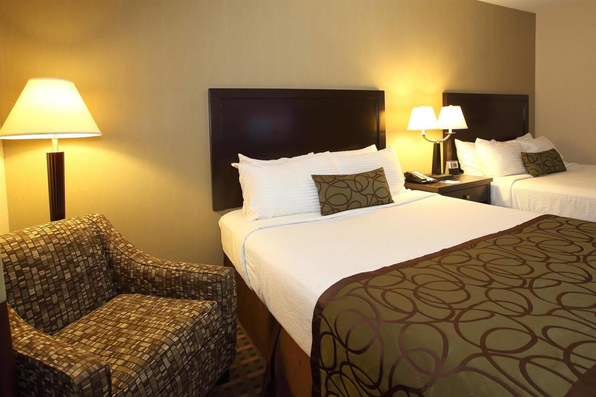 Best Western Pacific Inn Vernon Exterior photo